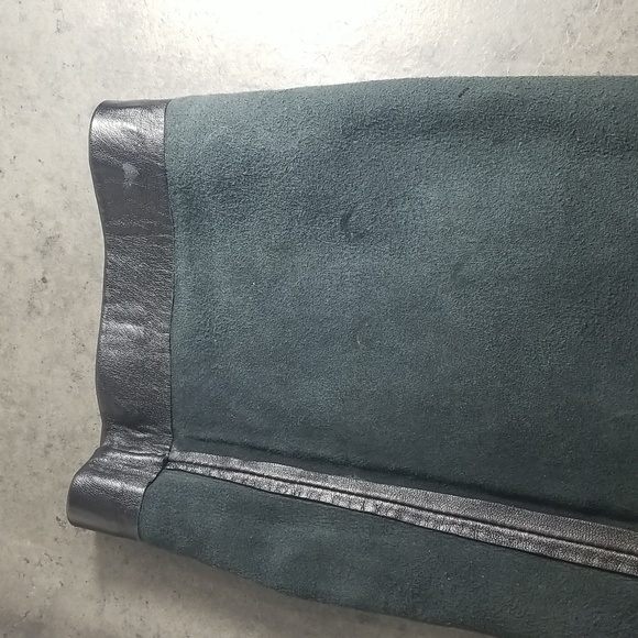 Black genuine leather womens pants size 14 flat front. Partially lined. Sharp - Picture 12 of 15